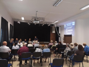 Debata na temat bezpieczeństwa  z udziałem Seniorów